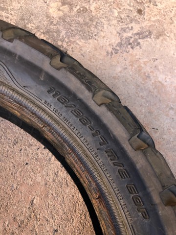 vendo pneu de bros - Foto 4
