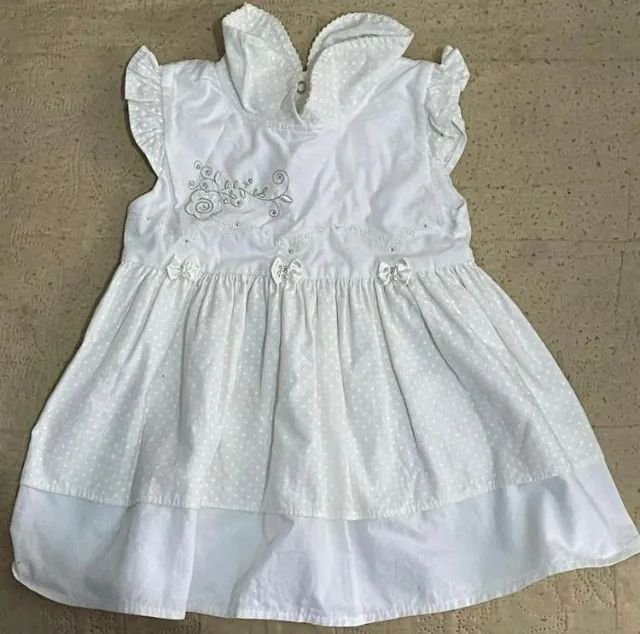 Conjunto Branco Vestido E Colete - Foto 4