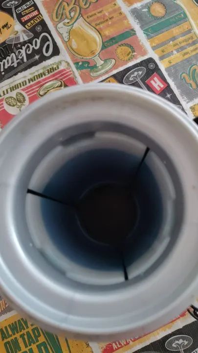 Vendo Balde para bebidas e porta garrafas-latas cooler - aceito oferta - venda urgente - Foto 5