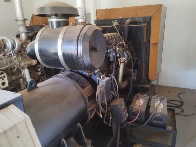 Gerador de Energia Leon Heimer 500 kVA Ano 2009 Motor Volvo 500kva - Foto 2