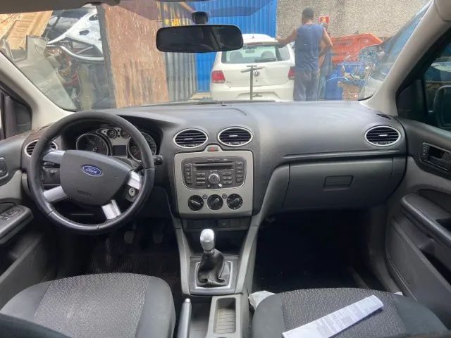 Ford Focus HC 1.6 2011-2012  - Foto 6
