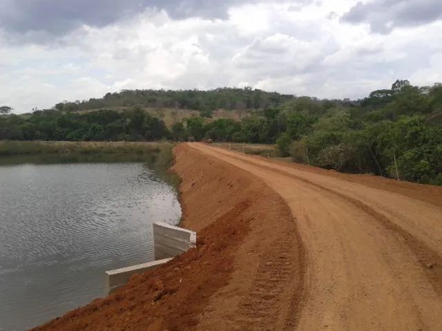 ALUGUEL DE TRATOR DE ESTEIRA *  - Foto 4