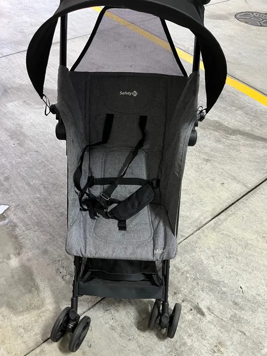 Carrinho safety 1st Micro
