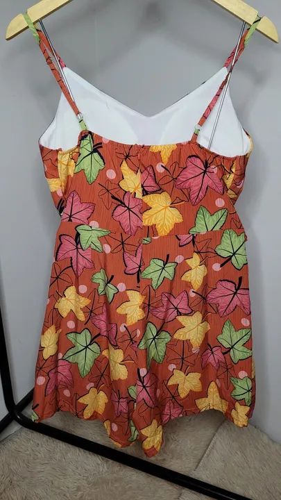 Macaquinho/macacão feminino estampado com bojo - Tamanho G - Foto 3