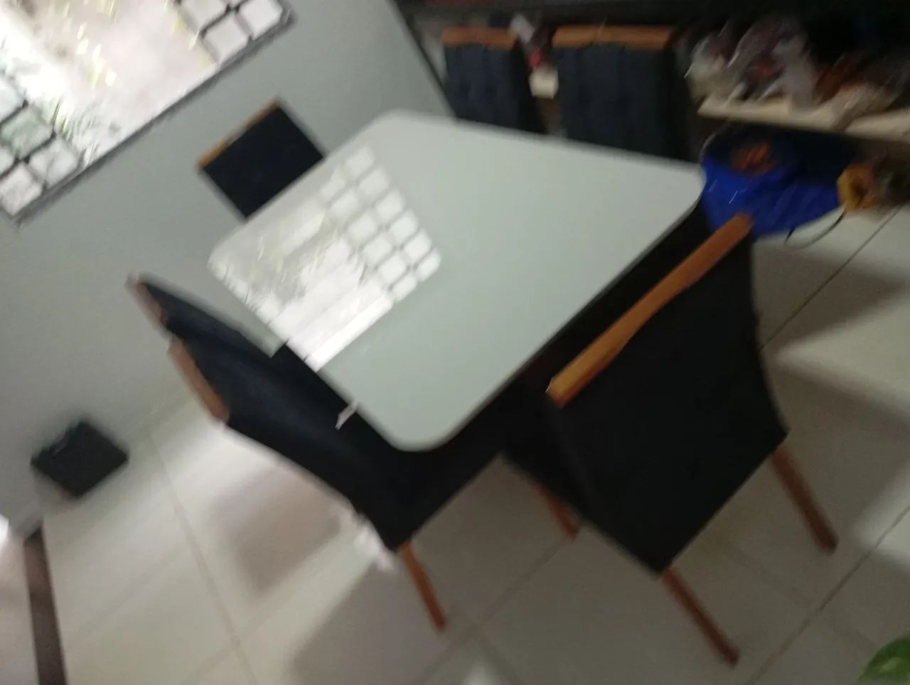 Mesa de jantar Letícia 6 cadeiras tecido veludo  - Foto 2