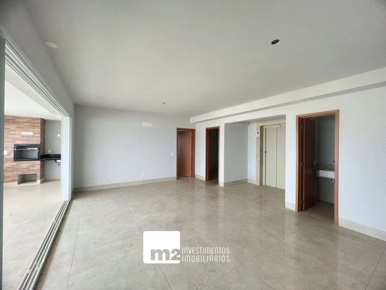 Apartamento no Setor Oeste com 4 quartos
