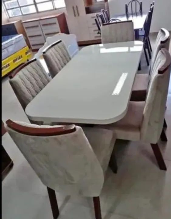 Mesa de jantar 6 lugares em MDF 