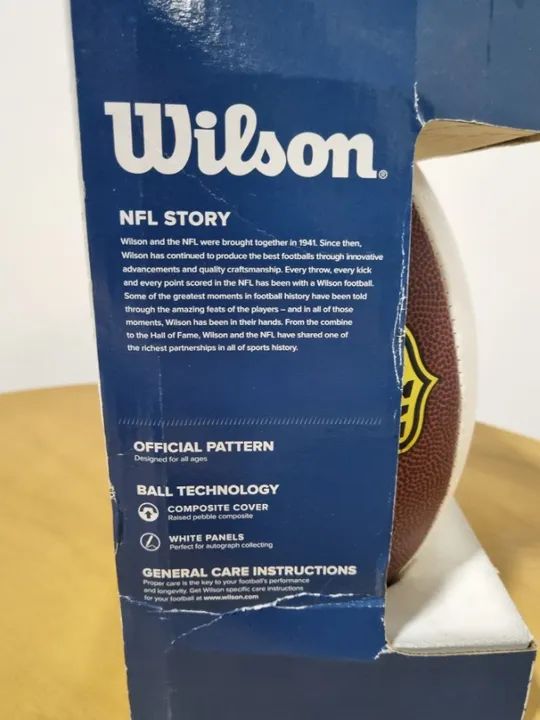 Bola De Futebol Americano 2013 - Assinada Por Jared Allen - Foto 4