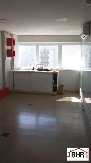 Sala Comercial para Venda em Mogi das Cruzes, Jardim Armenia, 1 banheiro, 1 vaga
