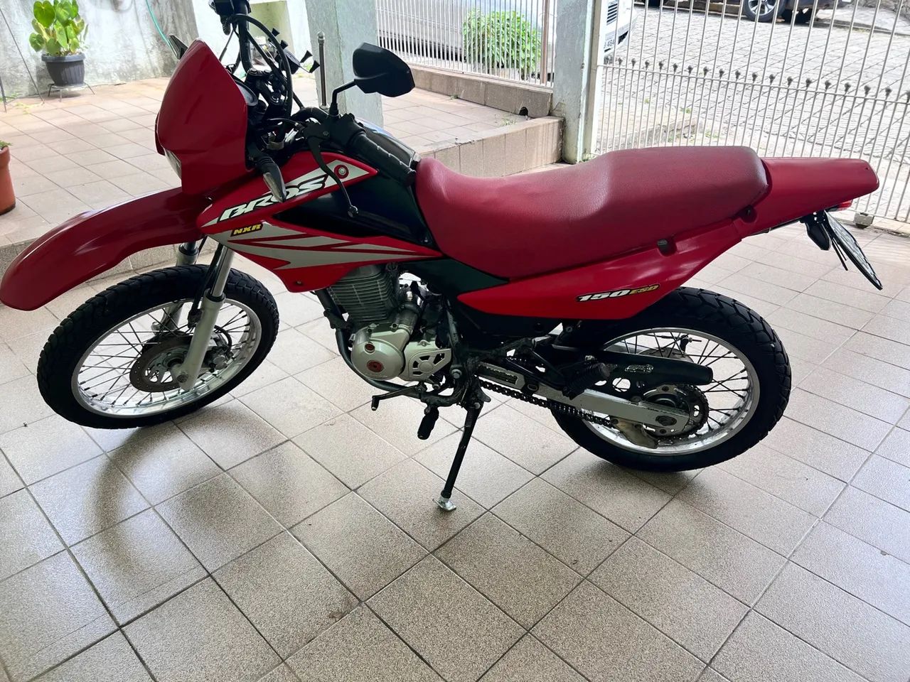 Honda Bros 150cc - Trail - Vermelha - Foto 2