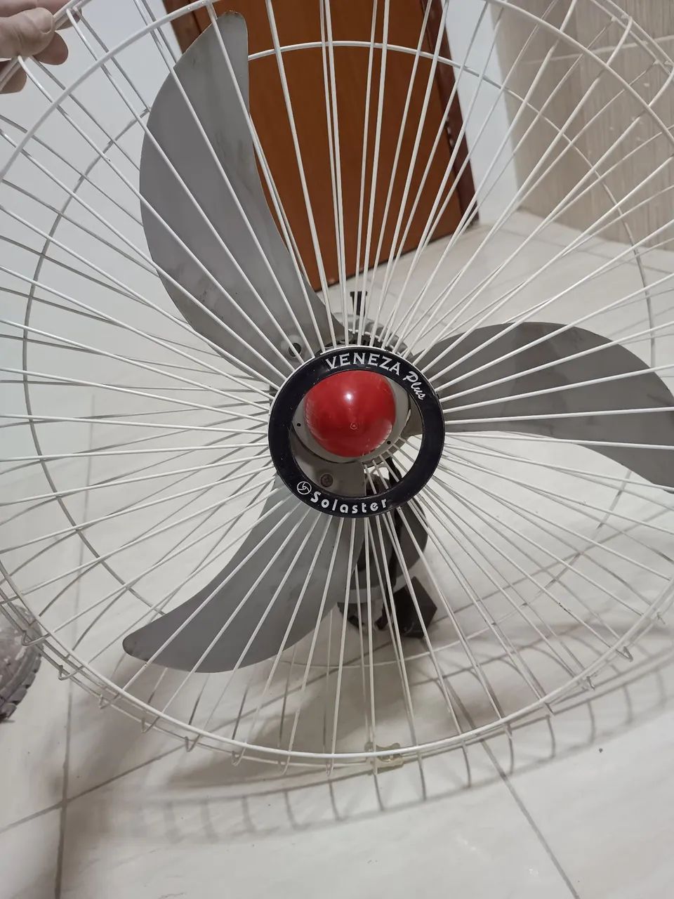 Ventilador de Parede 70cm só 399 - Foto 2
