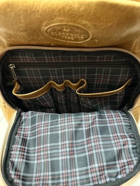 Mochila BlackBull Caramelo para Notebook e Tablet + Capa - Foto 4