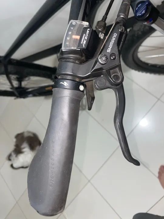 Bicicleta Mountain Bike Aro 29 specialized - Foto 5