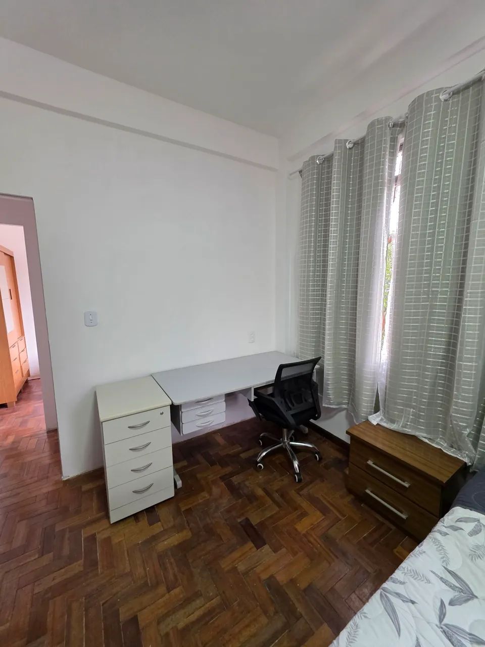Alugo quarto masculino no Lourdes  - Foto 2