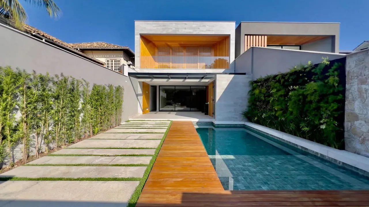 Casa contemporânea com Piscina e 4 quartos à venda, 500 m² por R$ 4.990.000 - Barra da Tij
