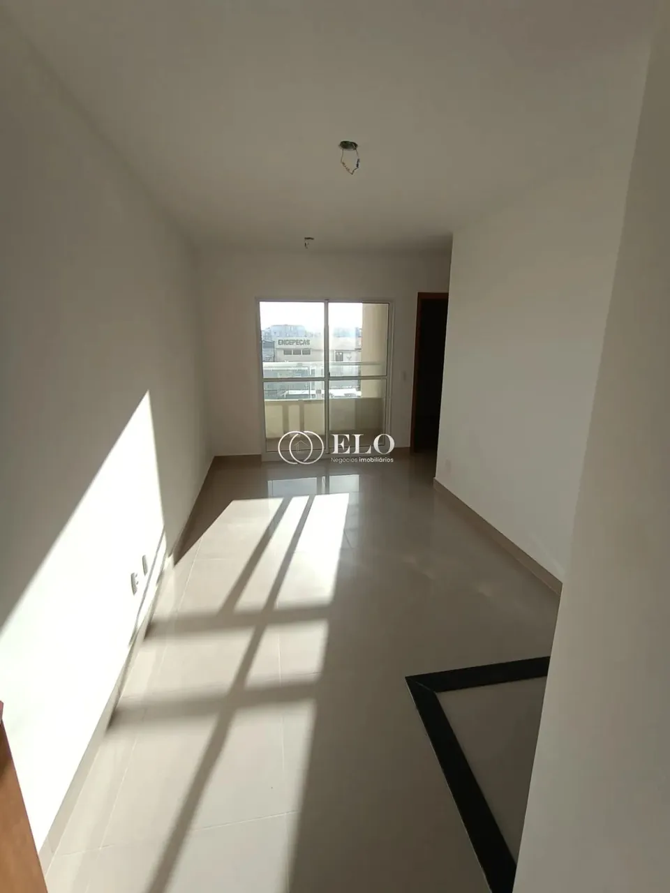 Apartamento 2 quartos com sacada e churrasqueira 1 vaga