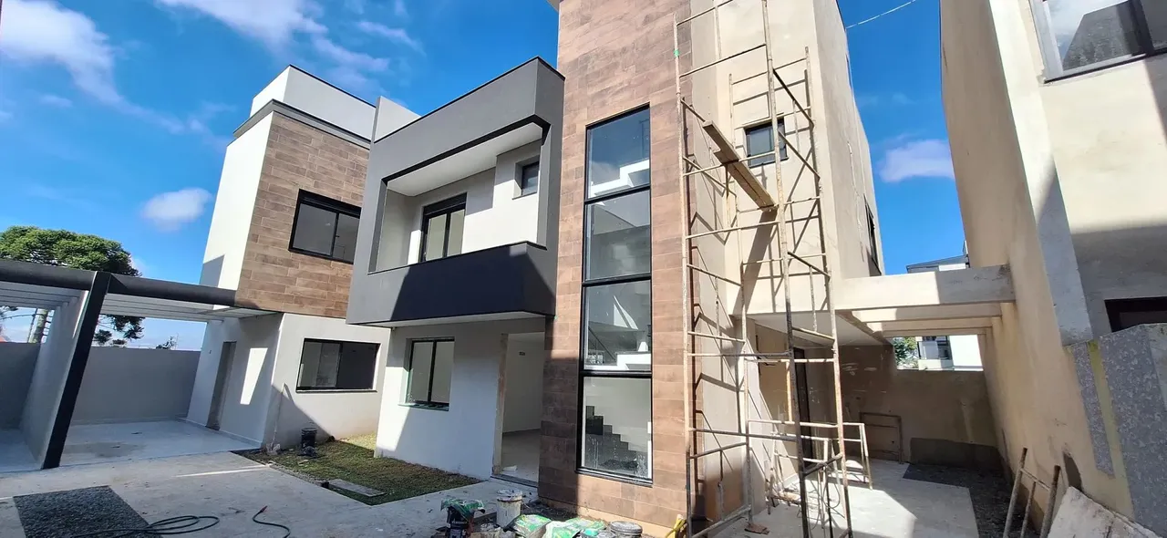 SOBRADO NO UBERABA - NOVOS