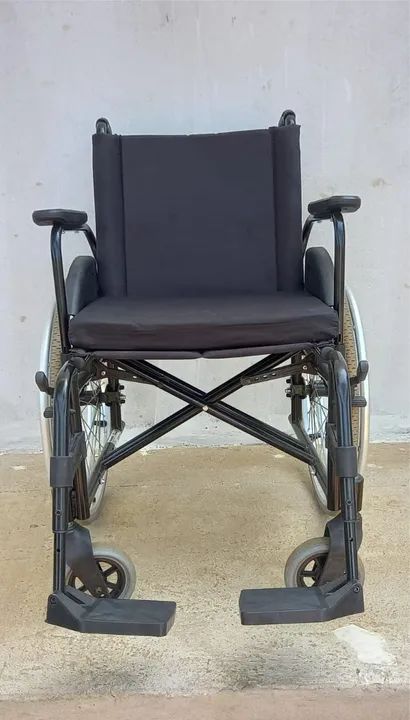 Cadeira de Rodas Orto Mobil - Seminova