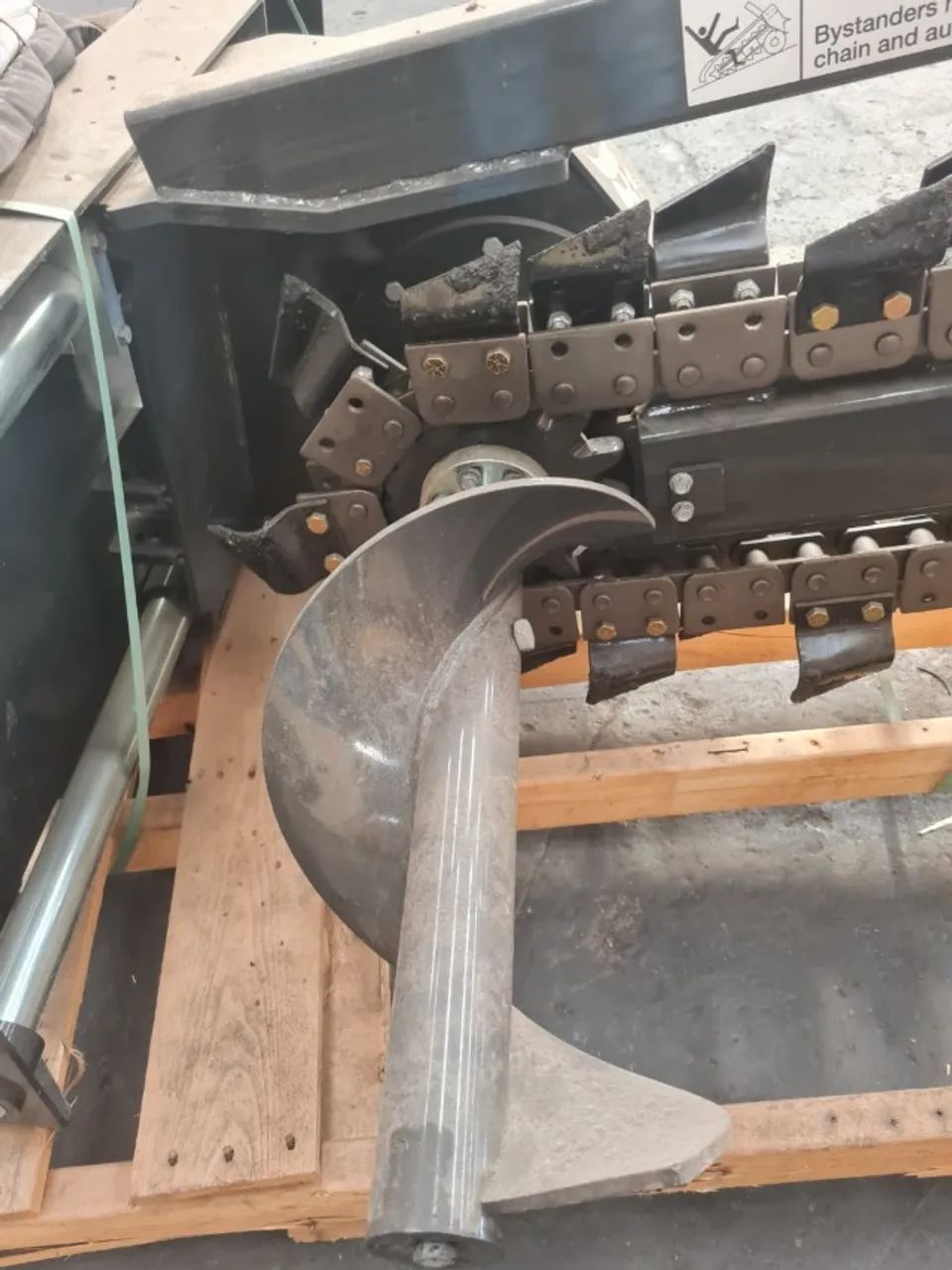 Implemento Valetadeira De Terra Bobcat Mod. Lt313 Nova - Foto 3