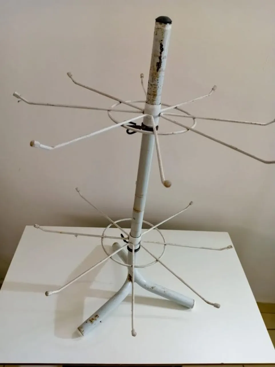 Expositor giratório de balcão