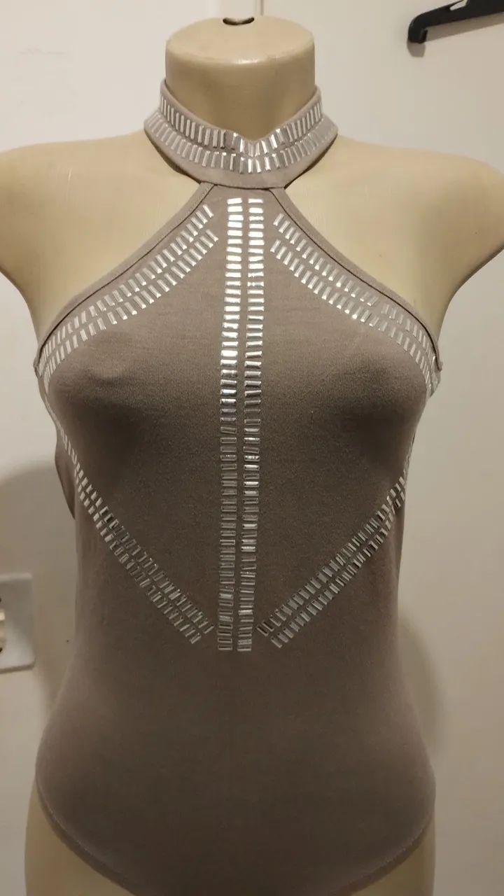 Body Feminino com Detalhes em Strass - Foto 2