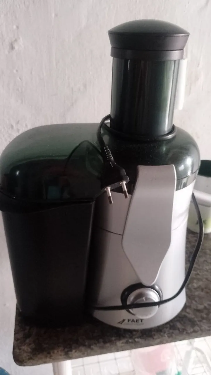Juicer Faet - Potente e Eficiente!