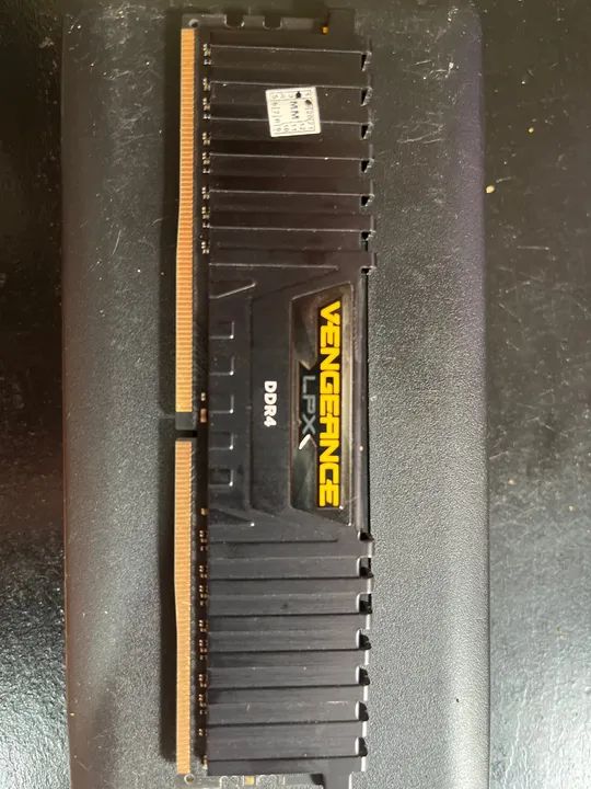 Memória RAM Corsair Vengeance LPX 8GB DDR4
