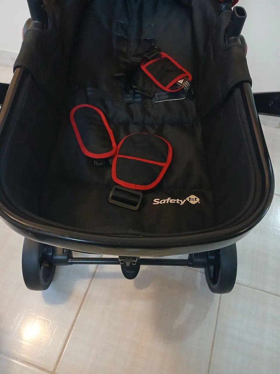 Carrinho de bebê, bebê conforto e Moisés. - Foto 2