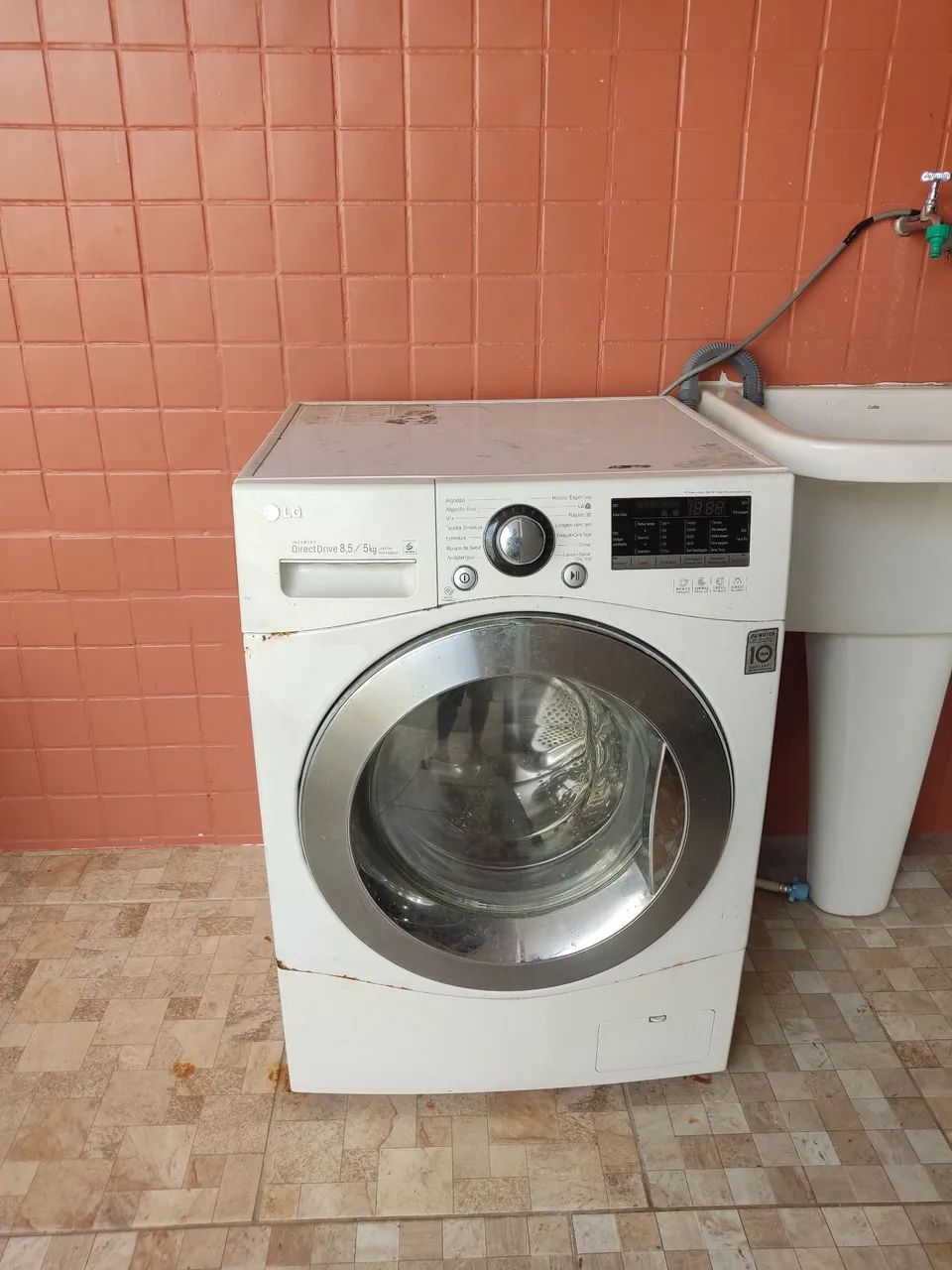 Máquina de Lavar LG 8,5kg Direct Drive - Seminovo