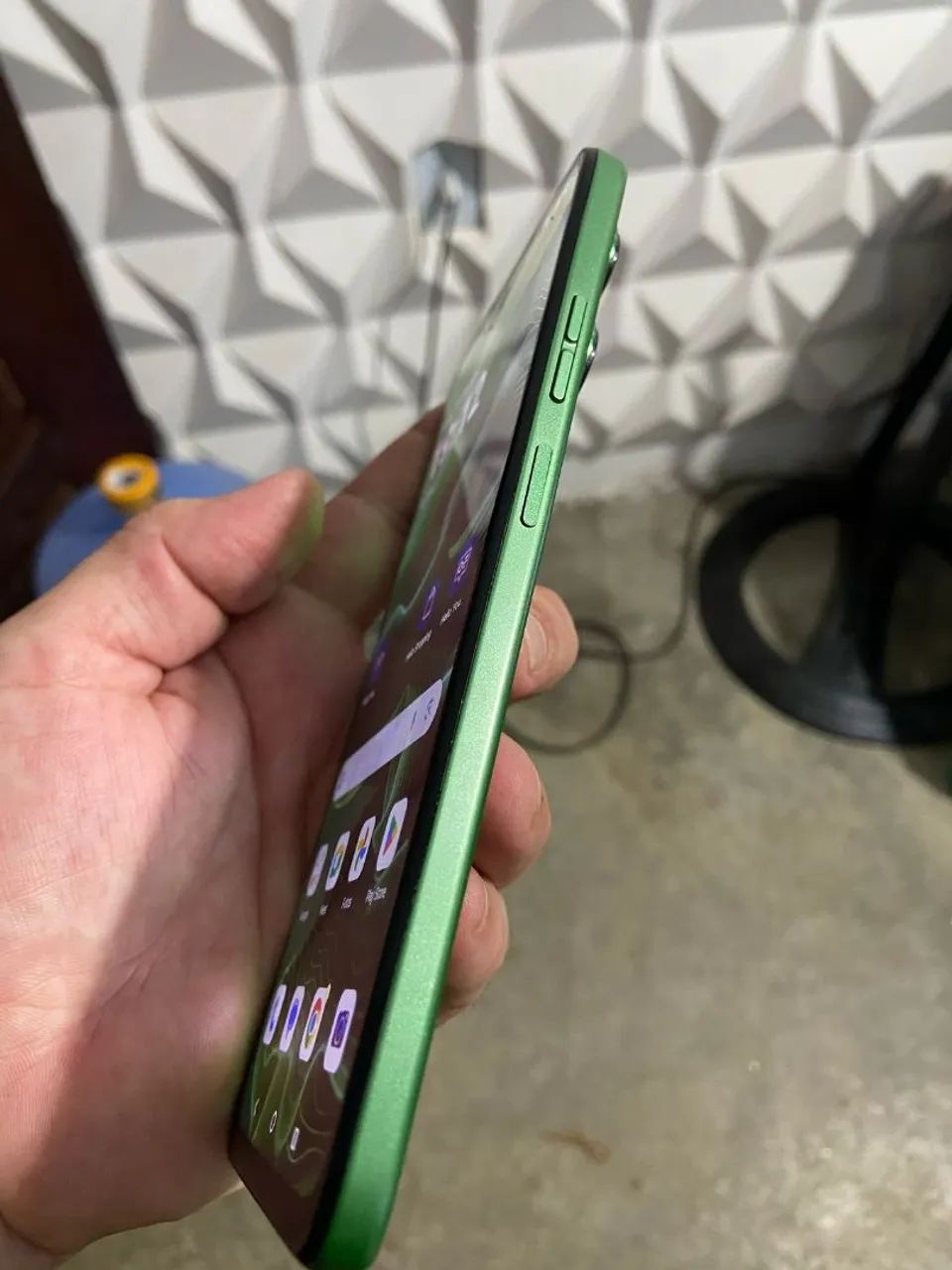 Celular Motorola E35 em ótimo Estado e com menos de 1 mês de uso - Foto 3