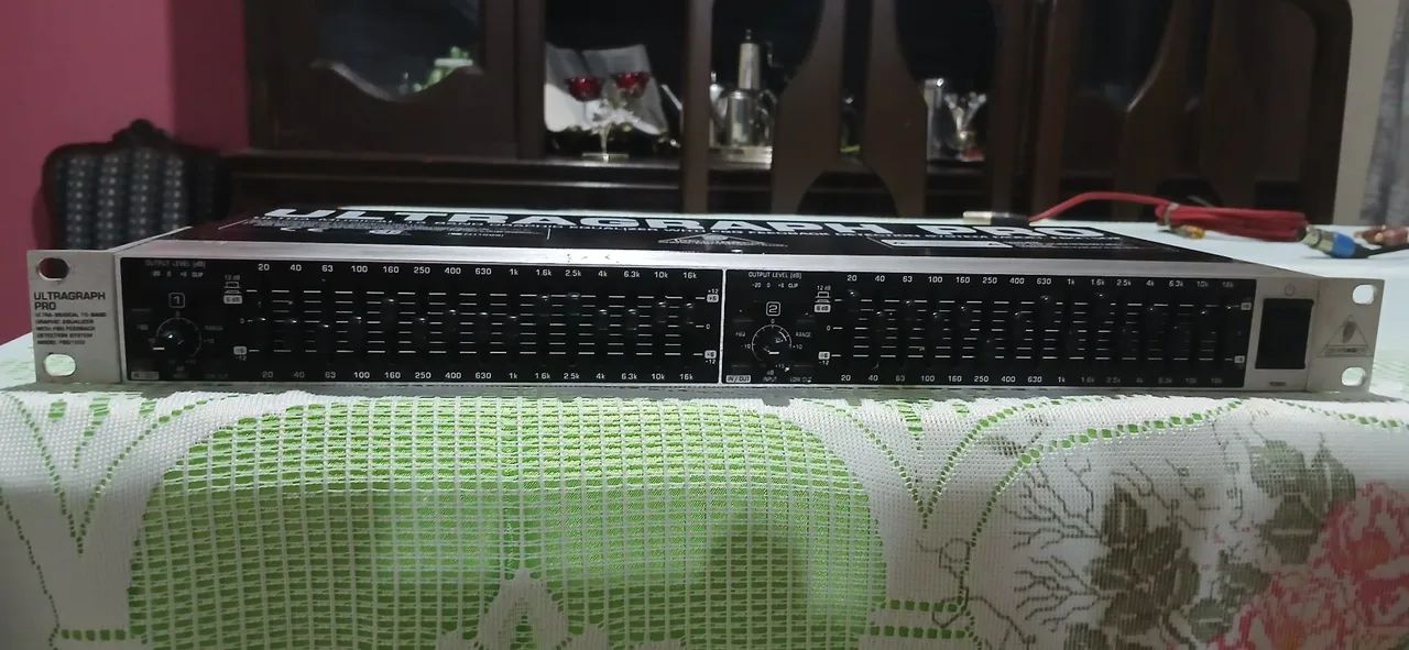 Equalizador  Behringer  - Foto 2