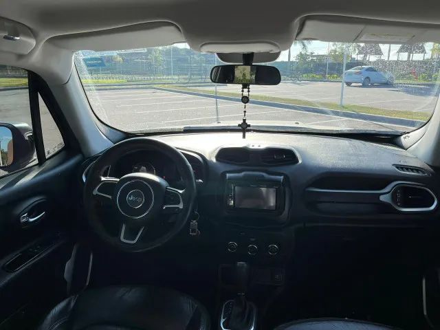 Jeep Renegade 2020 com bancos de couro e pouco usado - Foto 3