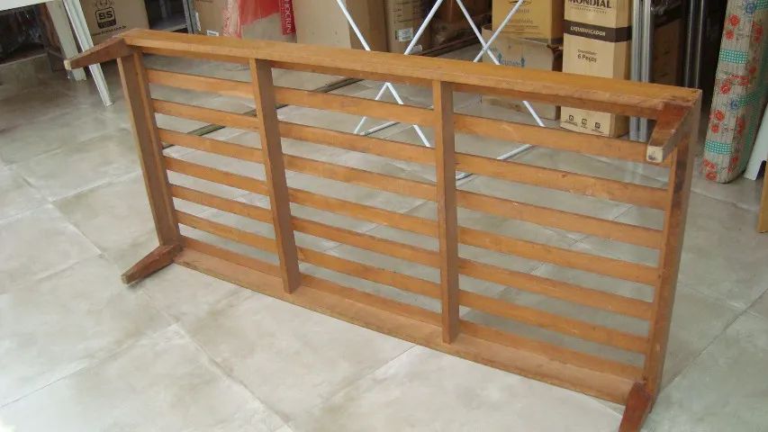 Cama Turca Solteiro Inteiriça Usado- Antiguidade Década De 50 / 60 (Usado) - Foto 3