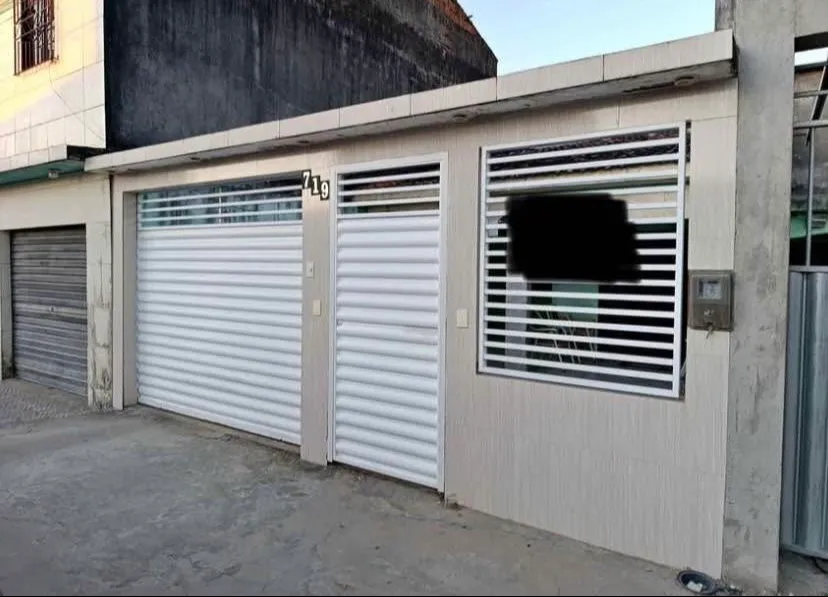 R - CASA NO JACINTINHO 