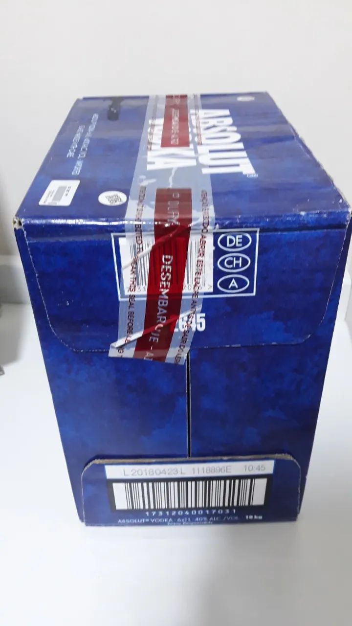 Caixa com 6 Absolut 1L - Foto 2