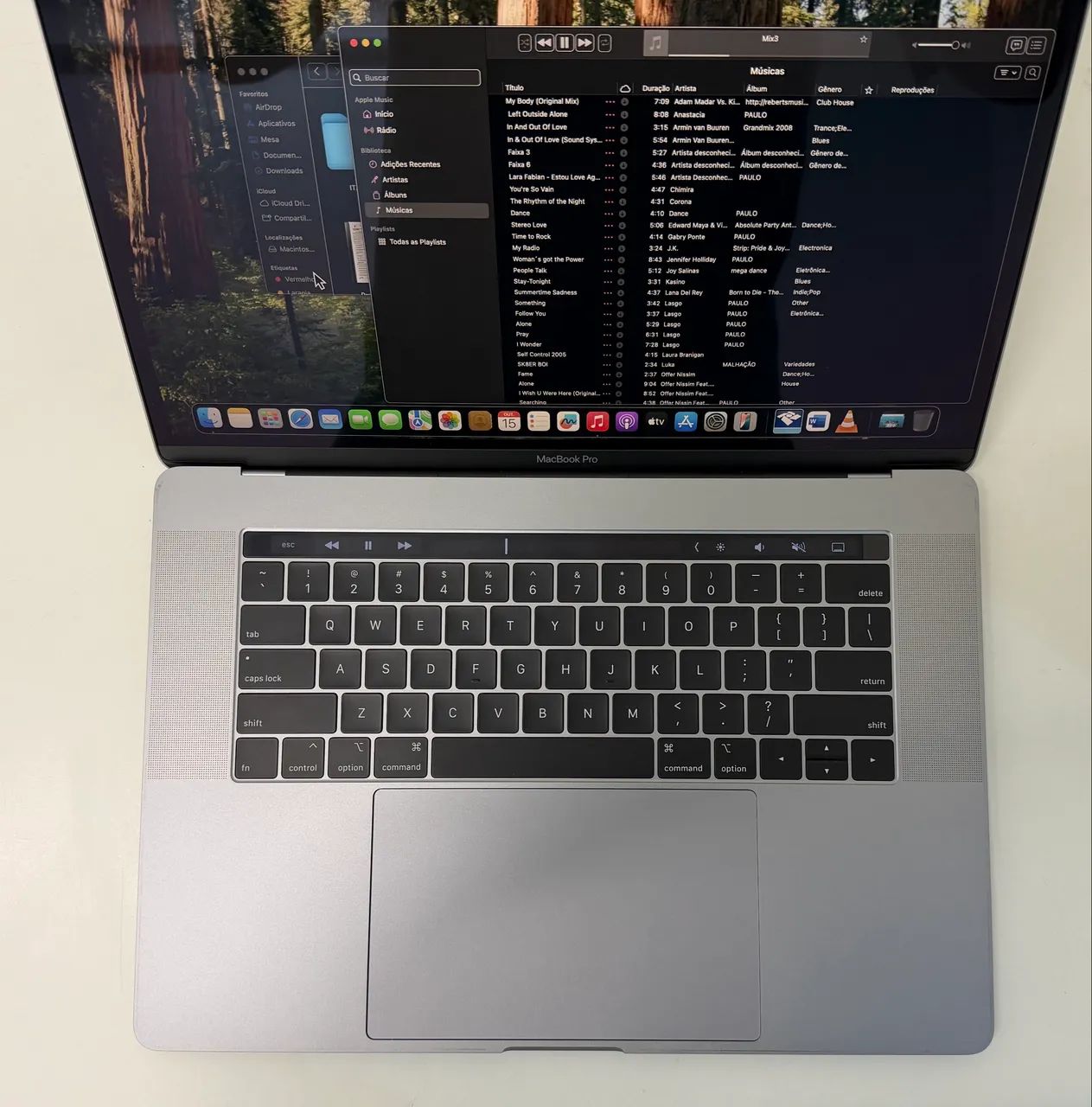MacBook Pro 15インチ 2019 i9 512GB Apple MacBook Pro 2019 Intel Core i9 2.3GHz, 16GB, SSD 512GB