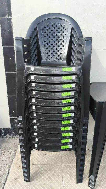 Conjunto de cadeiras e mesa para comércio - Foto 3