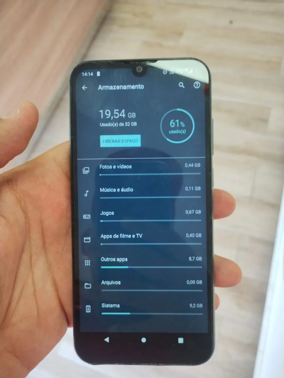 Celular moto e6i