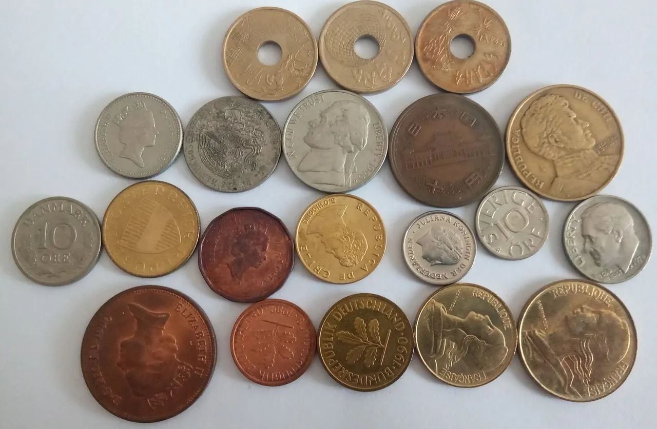20 moedas estrangeiras internacionais  - Foto 3