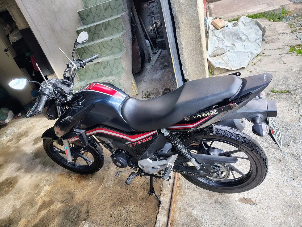 Moto top semi nova