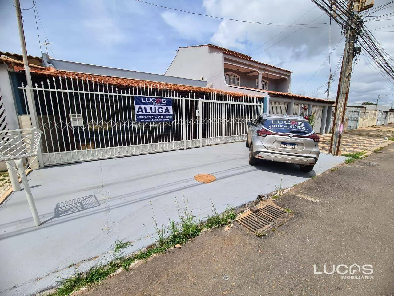 Casa com 5 dormitórios para alugar, 151 m² por R$ 4.110,72/mês - Taguatinga Sul - Taguatin
