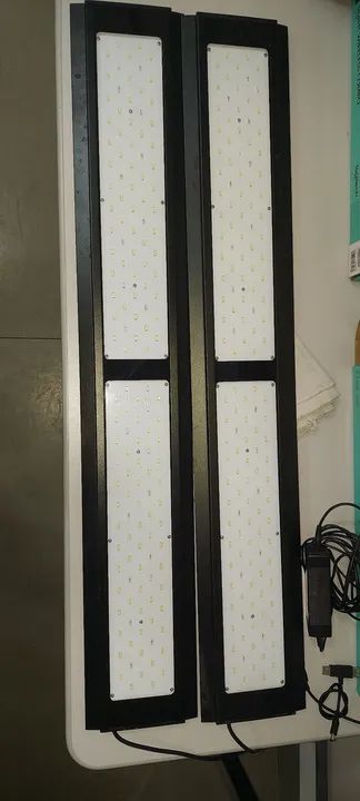 Iluminação LED para aquarios com 4 Painéis