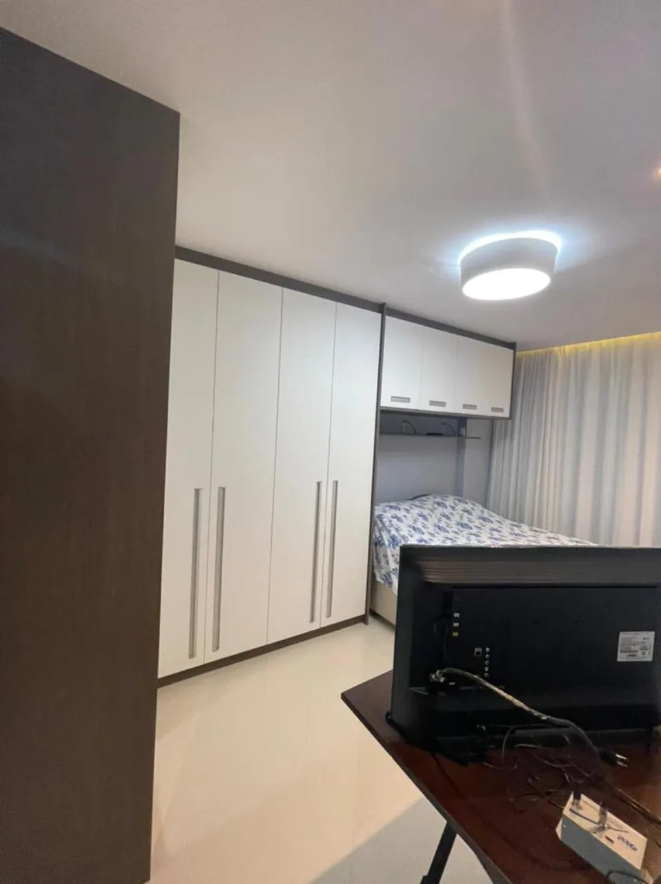 Excelente apartamento de dois quartos no melhor condomínio do pontal oceânico.