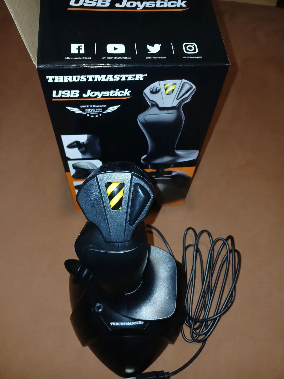 Joystick USB Thrustmaster - Simulador de Voo - Foto 2