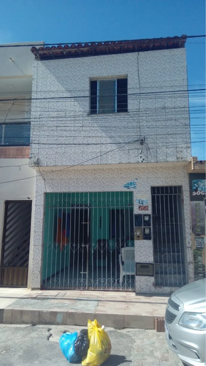 ALUGO NO 1º ANDAR