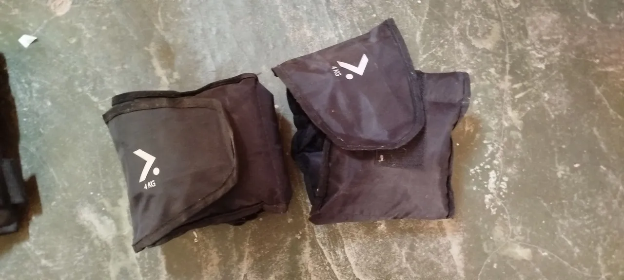 Tornozeleiras de Peso 4kg - Academia e Exercícios