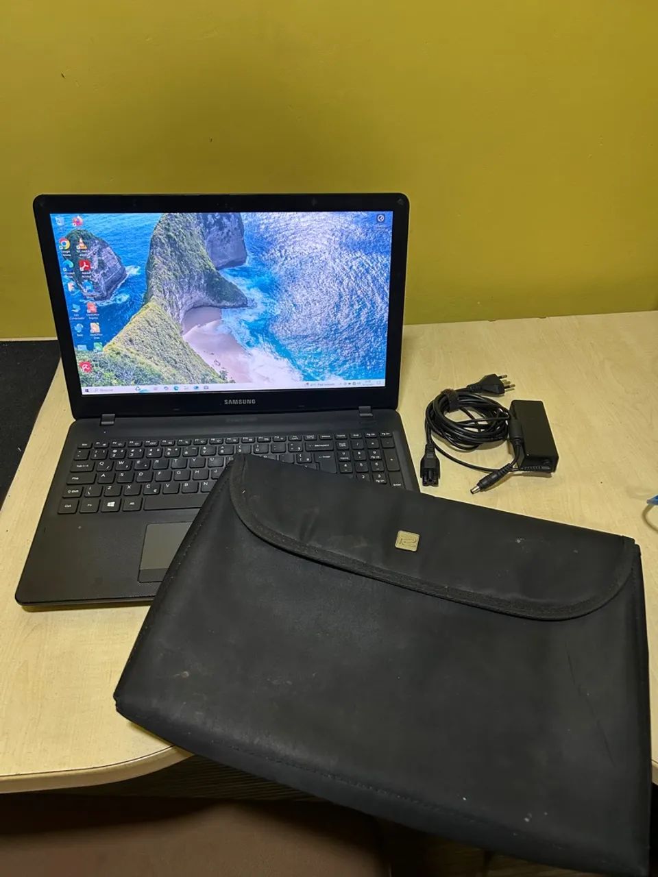 Notebook Samsung NP300E5M