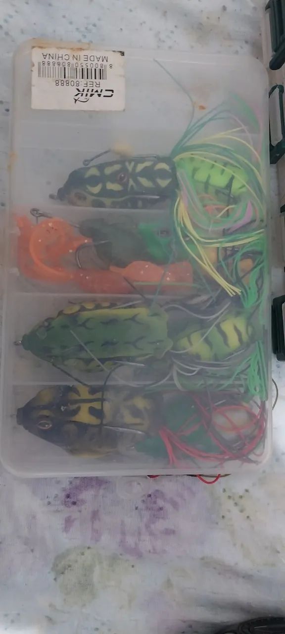 Produtos pesca carretilha marine Sport vara carbono e cerca de 18 iscas  - Foto 5