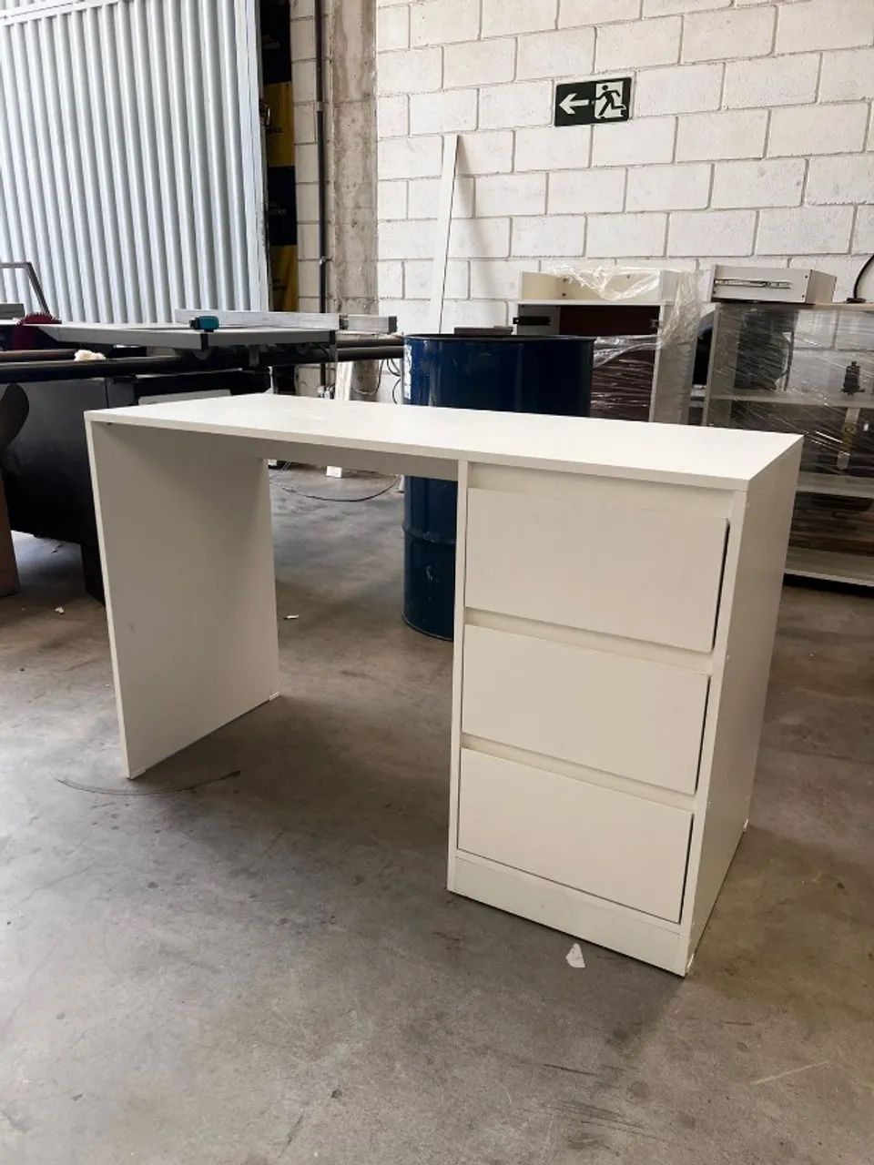 Mesa em MDF 03 Gavetas 75x120x50 