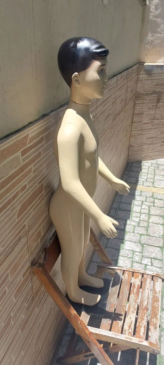 Manequim infantil com base - Foto 3